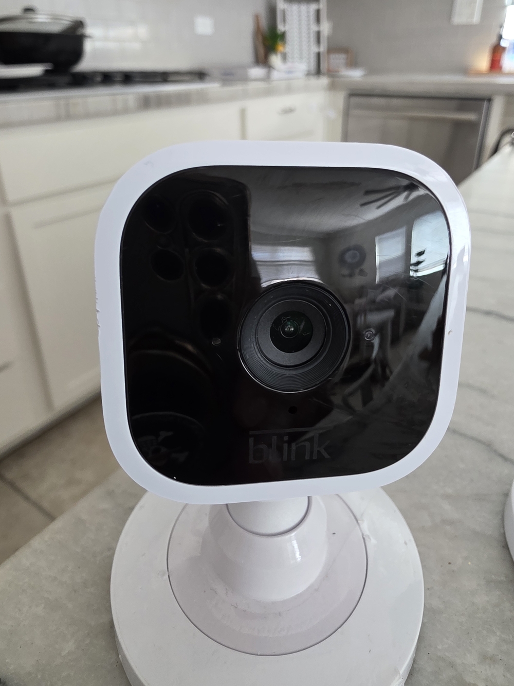 Blink Mini Security Camera - 3-Pack - Picture 3 of 4